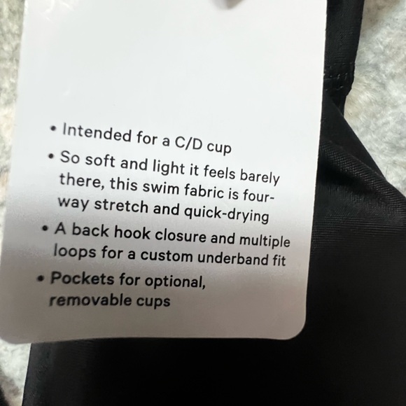 Lululemon Athletica Black Waterside V Swim Top NWT C/D or 6 - Picture 10 of 10